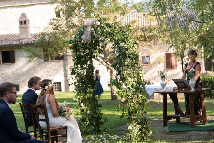 Assisi organizzazione eventi a bordo piscina 