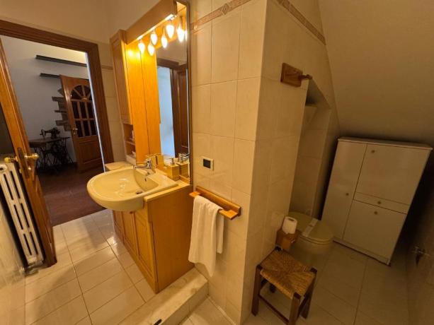 Assisi:Appartamento 4 posti letto con 2 bagni  