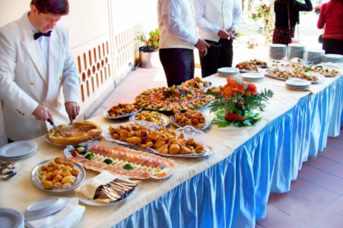 Servizio catering con delizioso buffet  