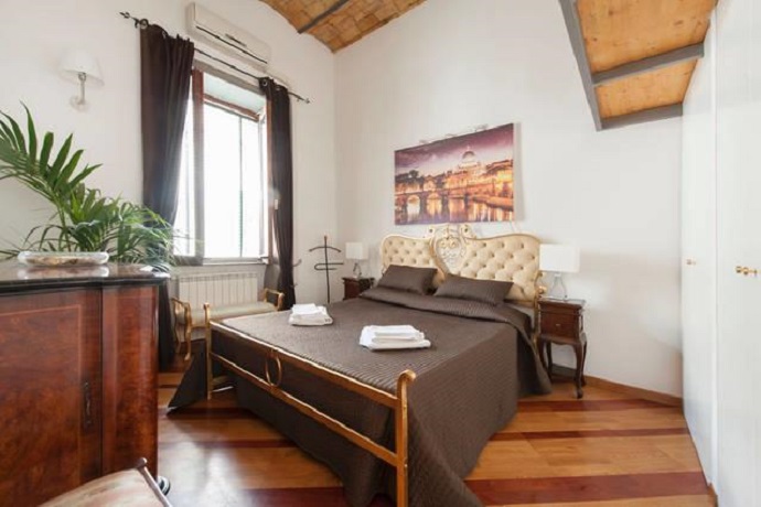 Last minute settembre a trastevere suite con cucina per 2/4 persone Vasca da bagno romantica