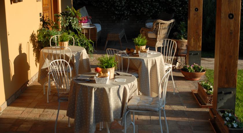 Colazione all'aperto in BB ad Assisi