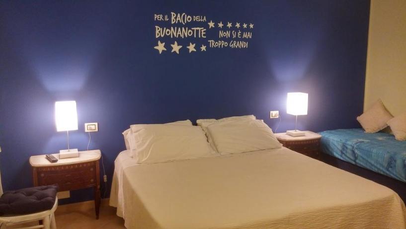 Camera Zaffiro 3 posti letto B&B Santa Venerina