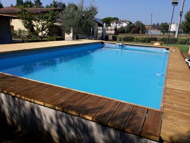 Piscina in casale a Tavernelle vicino Perugia 