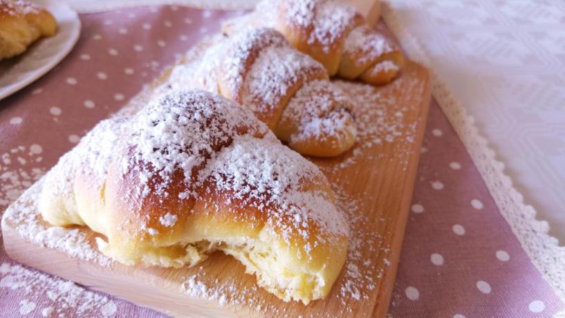 Prima colazione B&B vicino Giardini Naxos