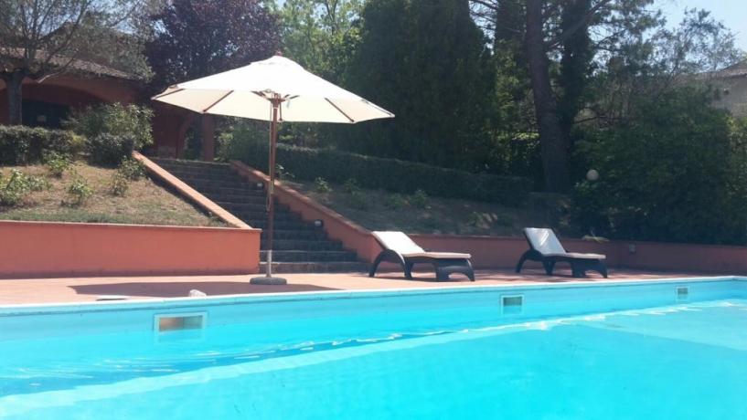 Piscina Attrezzata e panoramica: Villa Alice