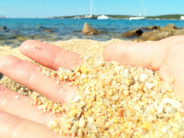 Spiaggia di sassi ad Arzachena