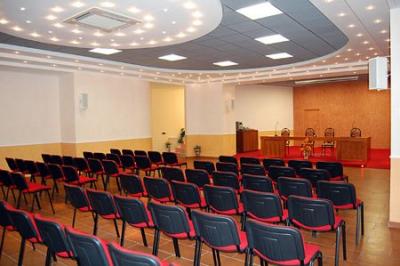 Centro Congressi 200/250 posti Caserta