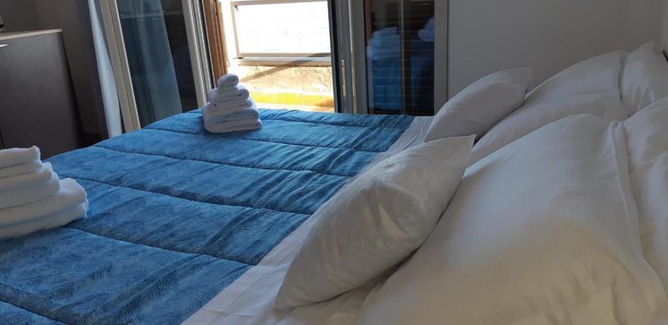 Taormina Fronte Mare Spiaggia Privata - Perla Blu Rooms&Apartments