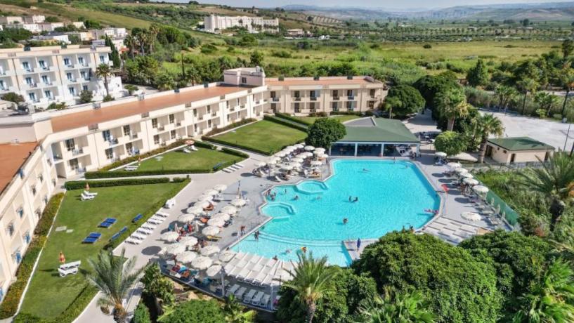 Villaggio con animazione e servizi per famiglie 