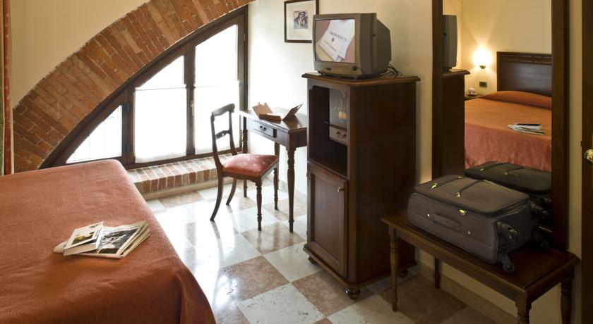 Camere Ristorante Parcheggio in Hotel in Piemonte