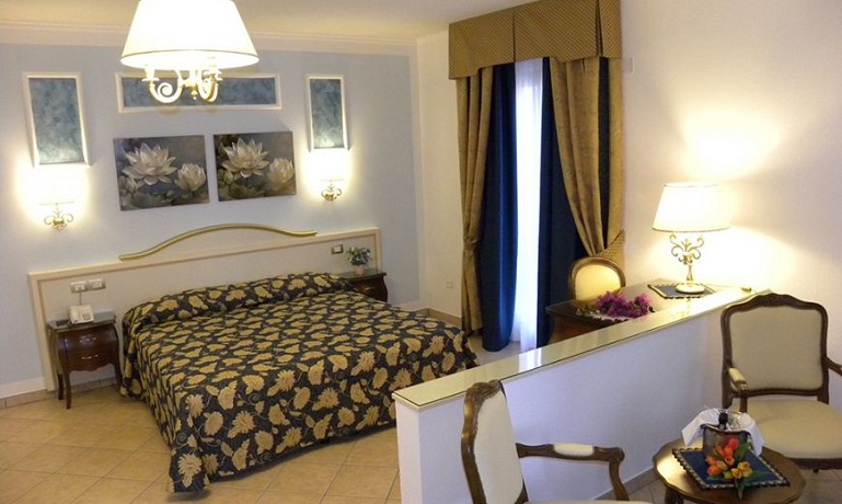 Spaziosa Suite con salottino