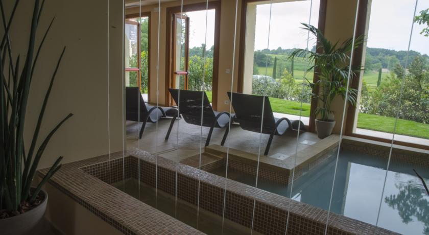 Centro Benessere con mini-piscina riscaldata