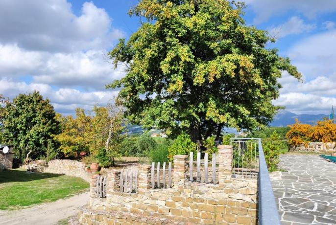 Casale in Affitto con Giardino recintato 