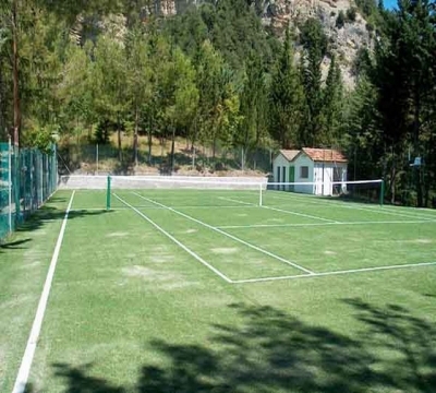 casa vacanza con campo da tennis Marche