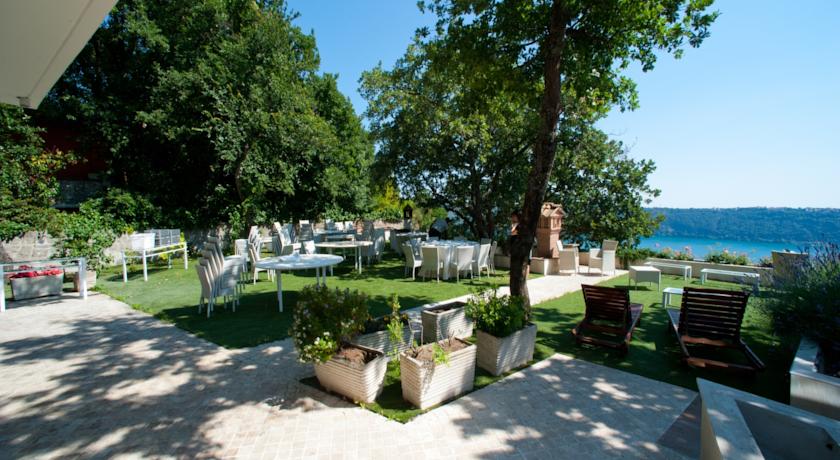 Giardino attrezzato per matrimoni