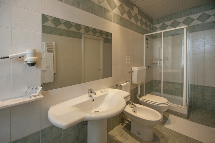Bagno privato in camera: Albergo Porta Romana