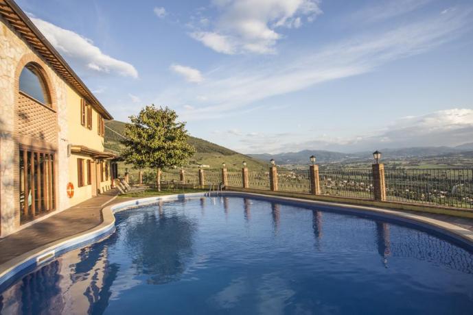 Ampia piscina x momenti romantici