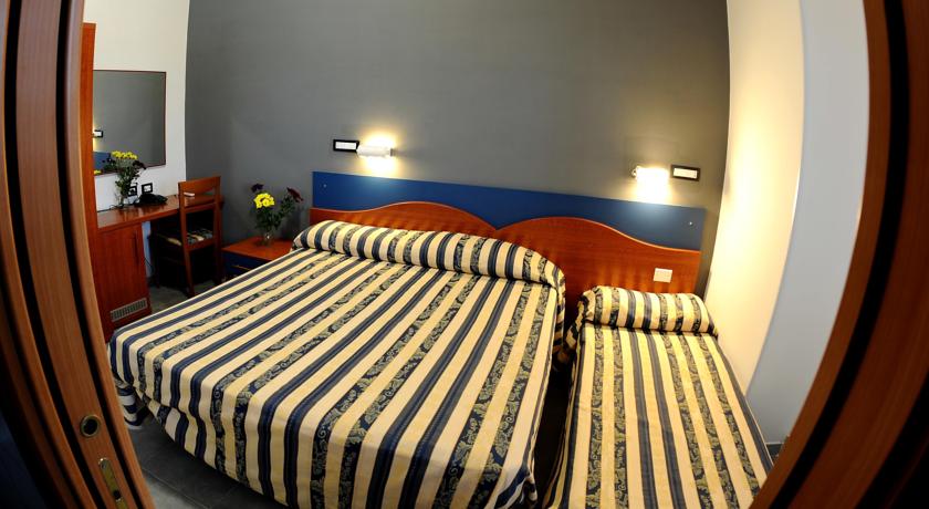 Camere con vista mare o ingresso privato