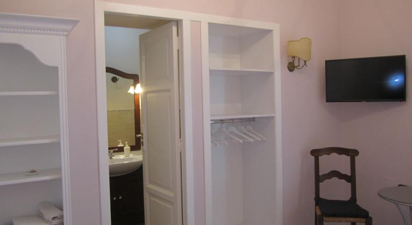 Bagno con doccia/vasca