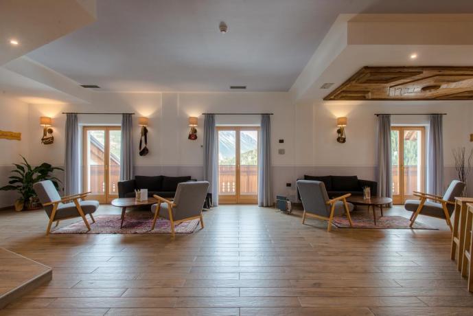 Sala Tv Hotel ideale per famiglie vicino Livigno 