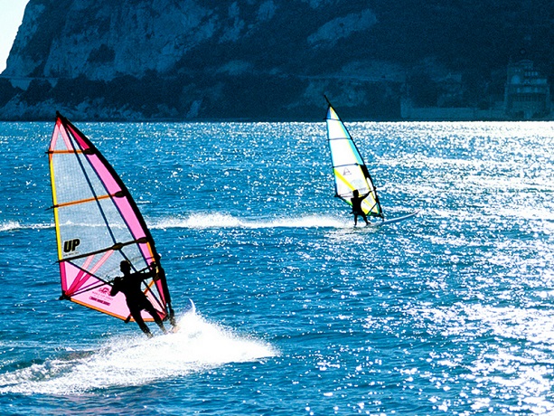 Vacanza con wind surf a Finale Ligure