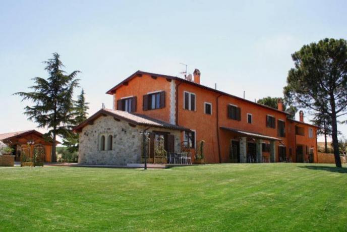 Casale con il prato