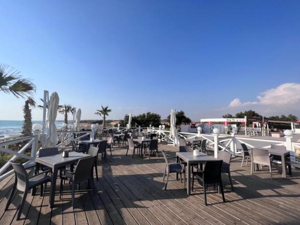 Terrazza sul mare villaggio in Sicilia per famiglie 