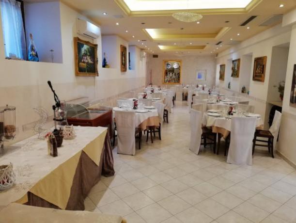 Ristorante con prodotti tipici