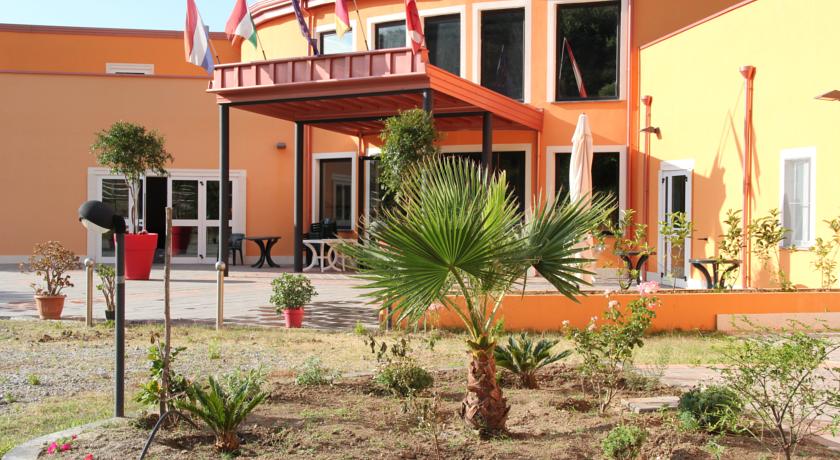 Resort con SPA Termale vicino al Mare