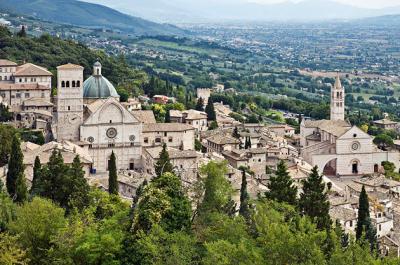 Assisi vicino appartamenti per 2+2 persone 