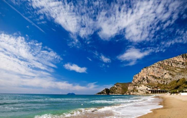 Hotel sulla Spiaggia di Baia Domizia 