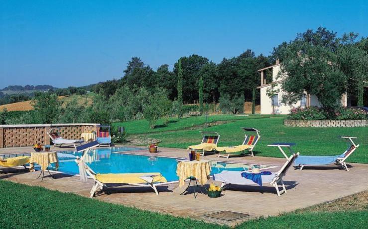 Relax in Umbria con piscina privata e solarium