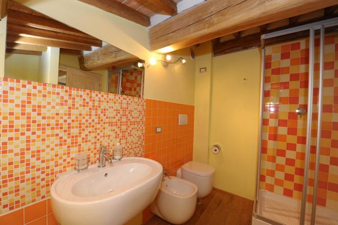 Villa a Perugia con ampio bagno doccia 