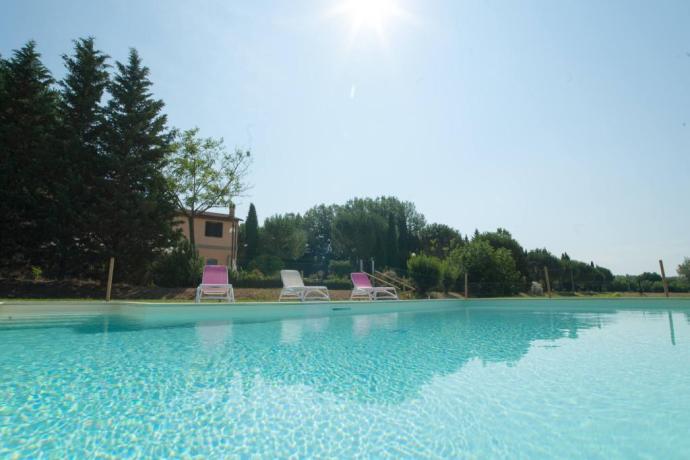 Agriturismo vicino Gubbio con Piscina 