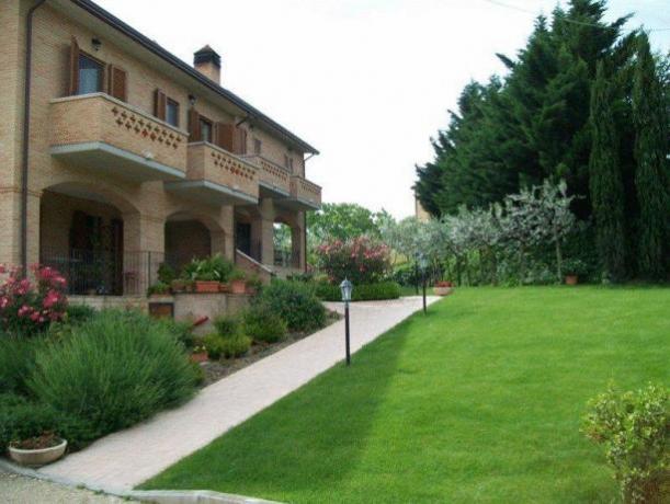 Appartamenti balcone con vista vicino Perugia 