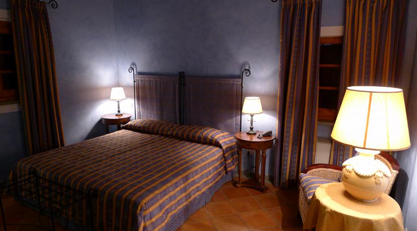 Camere De Luxe con vasca Jacuzzi e cassaforte