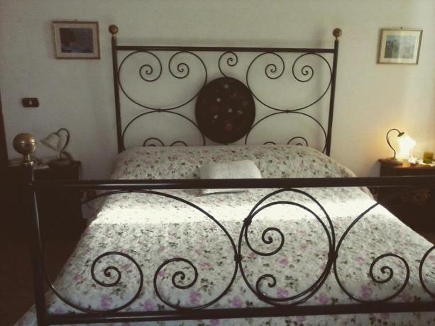 una delle otto stanze da letto