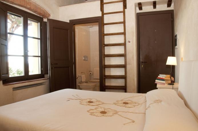 camera con bagno privato in appartamento vacanza, toscana