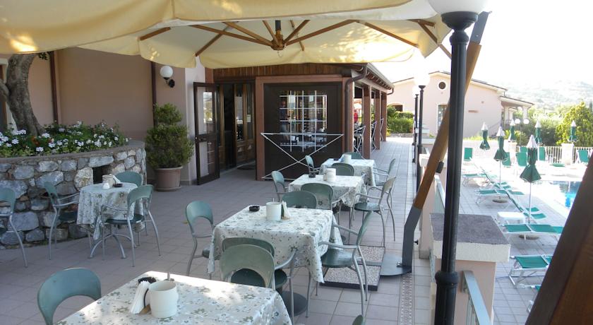 Ristorante Enterno con cucina tipica