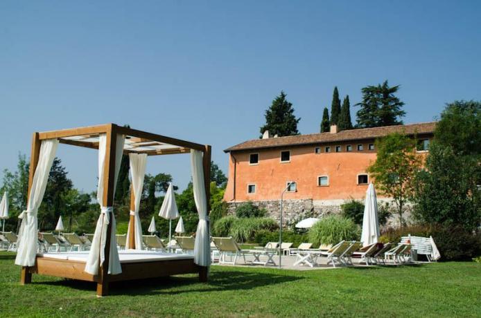 Relais con Piscina Benessere Lago di Garda