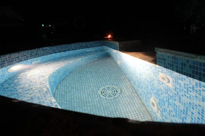 Piscina agriturismo vicino Assisi
