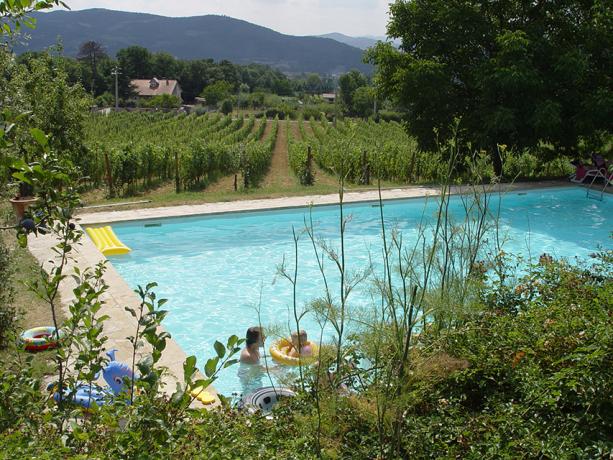 Piscina e Parco Giochi Agriturismo Umbertide 