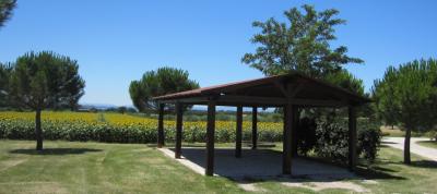 Grande gazebo a disposizione degli ospiti