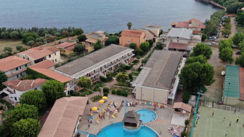 Isola di Capo Rizzuto - Hotel 4 stelle a Capo Piccolo con spiaggia a 300mt, Ristorante per celiaci, 2 piscine per adulti e bambini e animazione