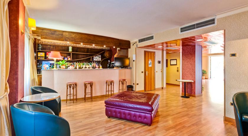 Bar in Hotel 3 Stelle a Norcia