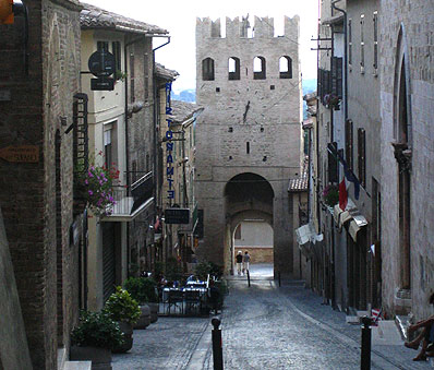 Montefalco a soli 7 km