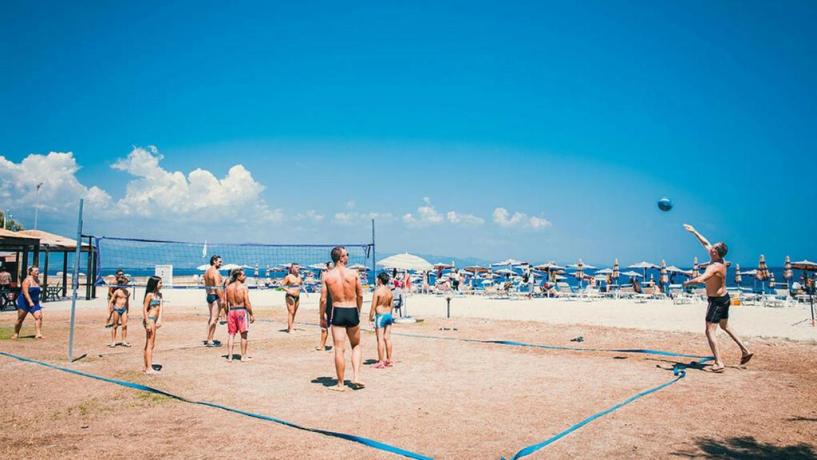 Spiaggia privata con campo beach-volley Corigliano-Calabro 