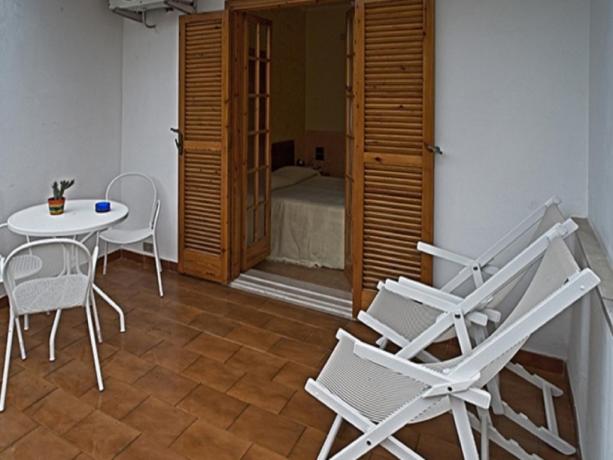 Balcone camera matrimoniale hotel in Puglia