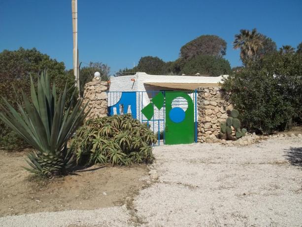 Ampio Giardino in Villaggio a Lampedusa