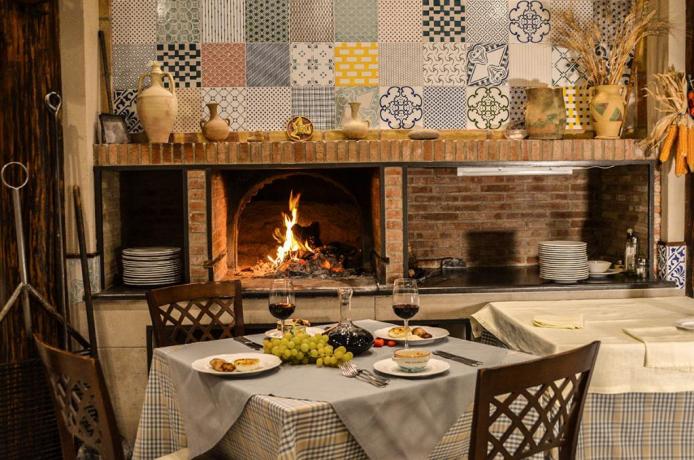 Ristorante in hotel3stelle con cucina siciliana-Caltagirone